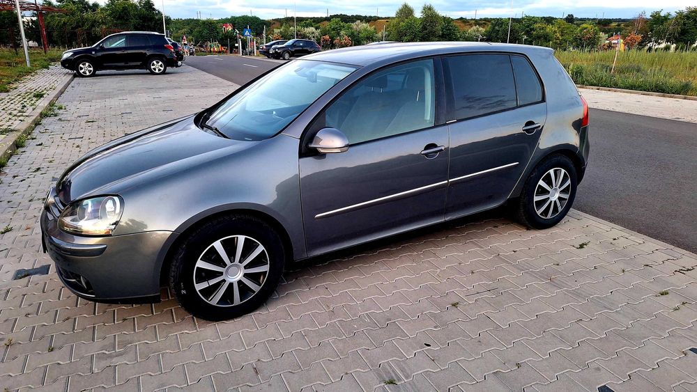 Vw golf special edition 4 motion 2.0 fsi