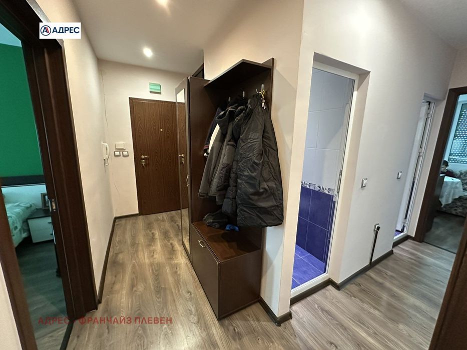 Продава се Тристаен апартамент в Плевен, Сторгозия - 76 кв.м за 913 €/кв.м - Снимка #6