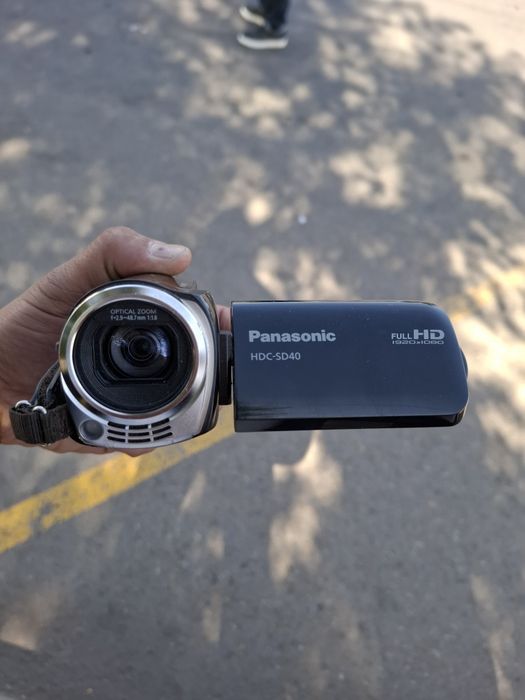 Отличная видеокамера Panasonic HDC-SD40 Full HD
