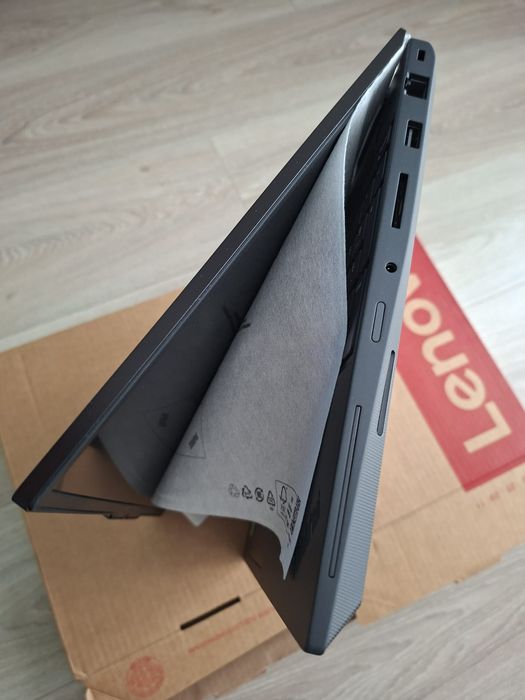 Thinkpad P16v Gen 3, Ultra 7, 32Gb, RTX Pro 2000, 1Tb SSD