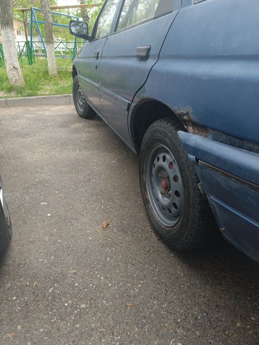 Авто на продажу ford