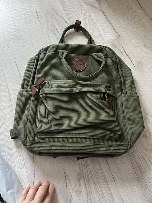 Продам рюкзак вельветовый