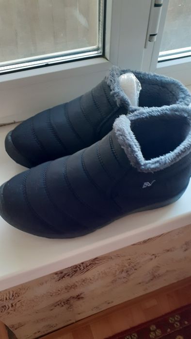 Тёплая обувь б/у для холодного помещения