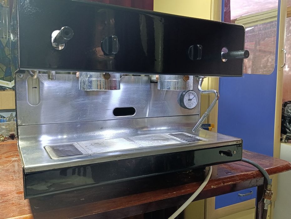 Кофемашина Аренда в комплекте с кофемолкой. Ремонт и обслуживание.