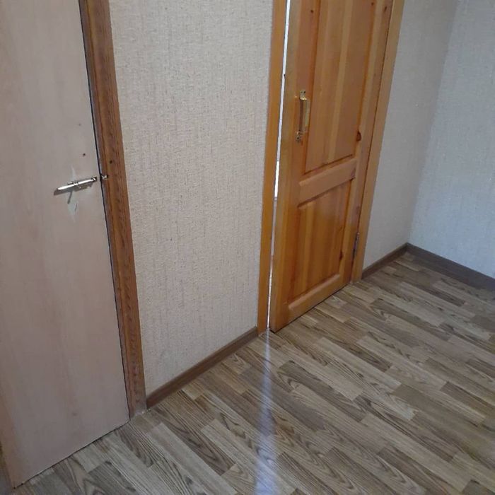 Продаётся 2 ком 8 микрорайон