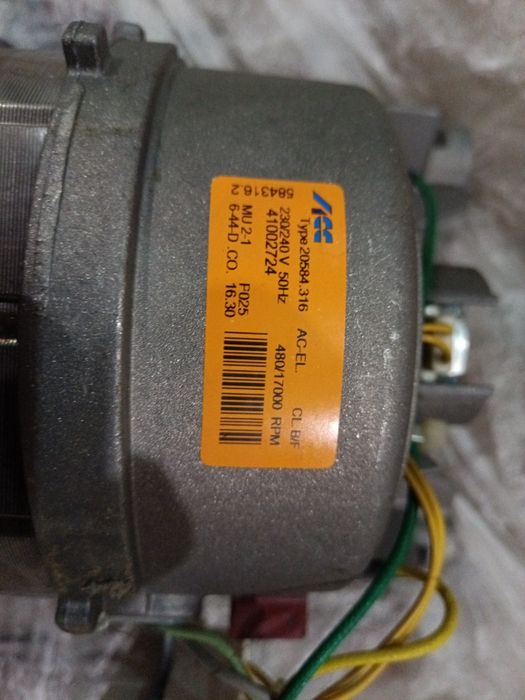 Двигатель стиральной машинки