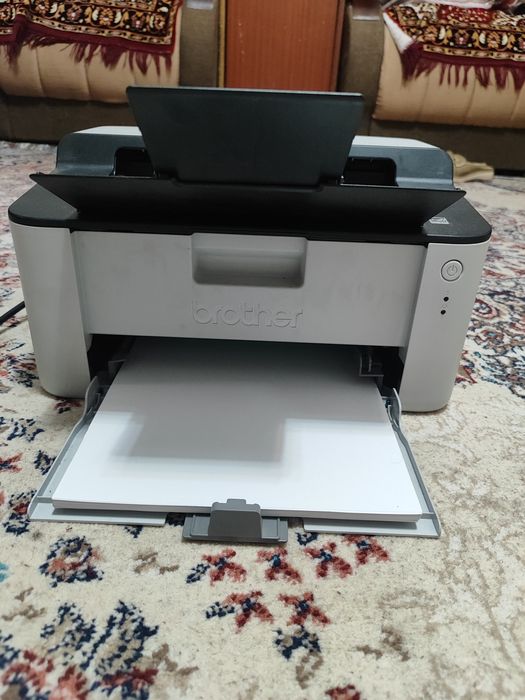 Принтер Brother hl1100r