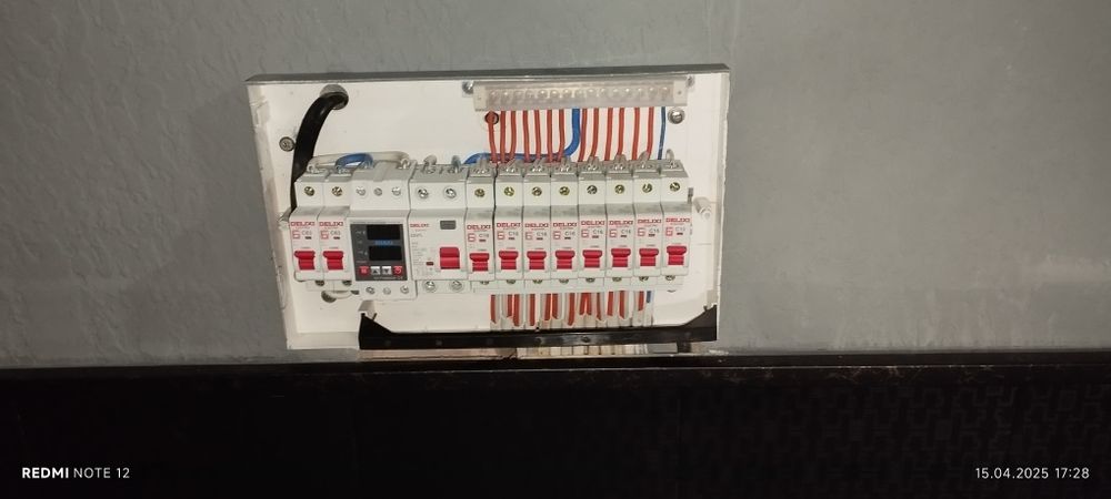 Услуги электрика, сантехника