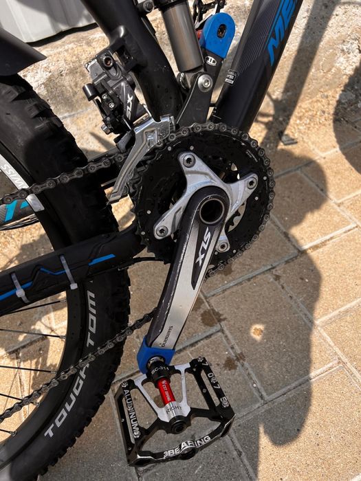 Bicicletă full suspension