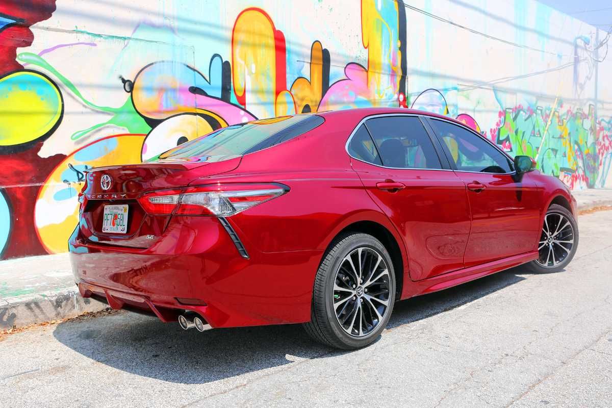 Бампер задний на Toyota CAmry 70/Тойота Камри 70 (USA) (SE): 45 000 тг ...