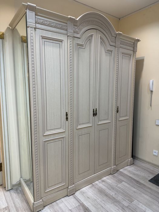 Продам шкаф для одежды