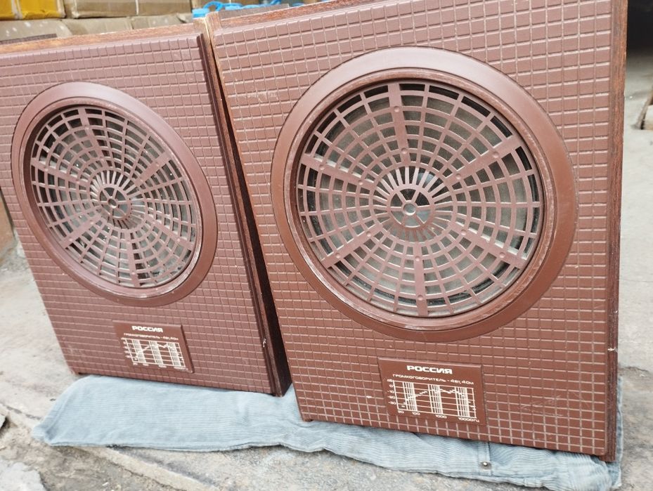 Продам проигрыватель ''Россия'' СССР