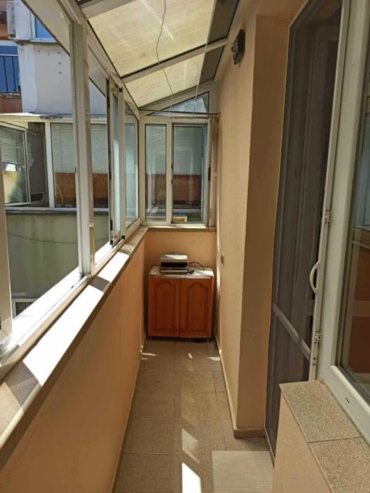 Дава се под наем Тристаен апартамент в Варна, Спортна зала - 60 кв.м за 561 € - Снимка #2