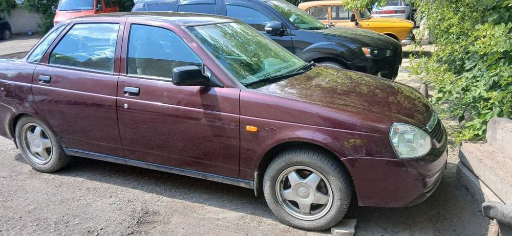 легковой автомобиль Lada Priora 2170