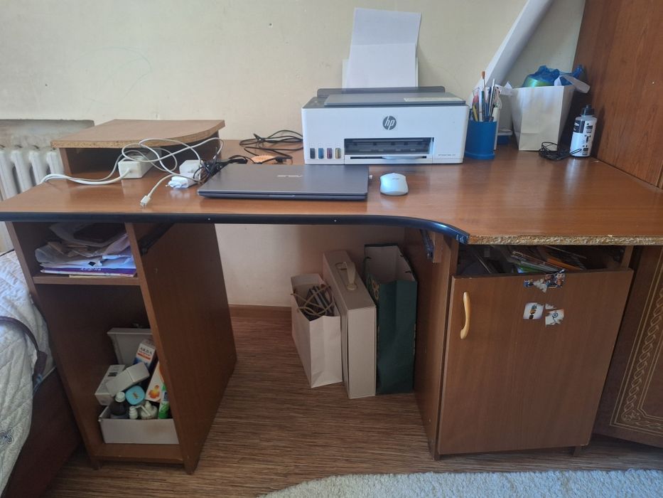 Компьютерлік стол сатамын