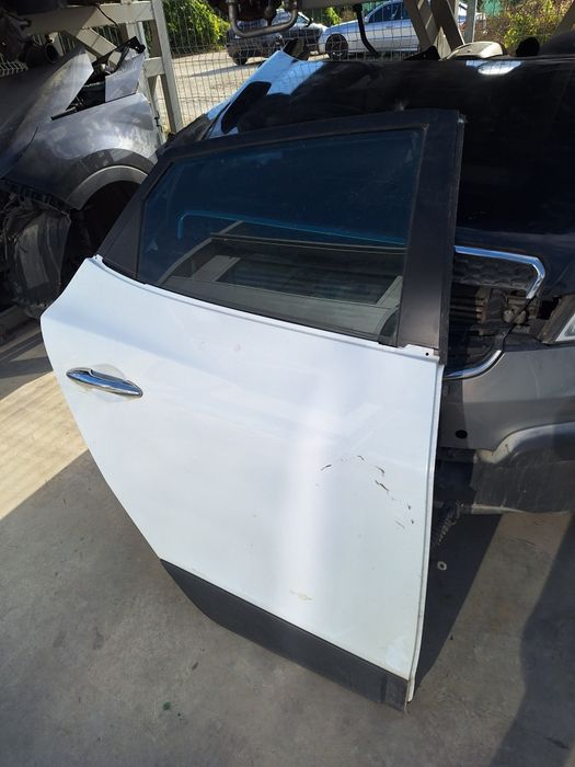 Задна дясна врата Hyundai IX35 / Хюндай ИХ35 2014г.