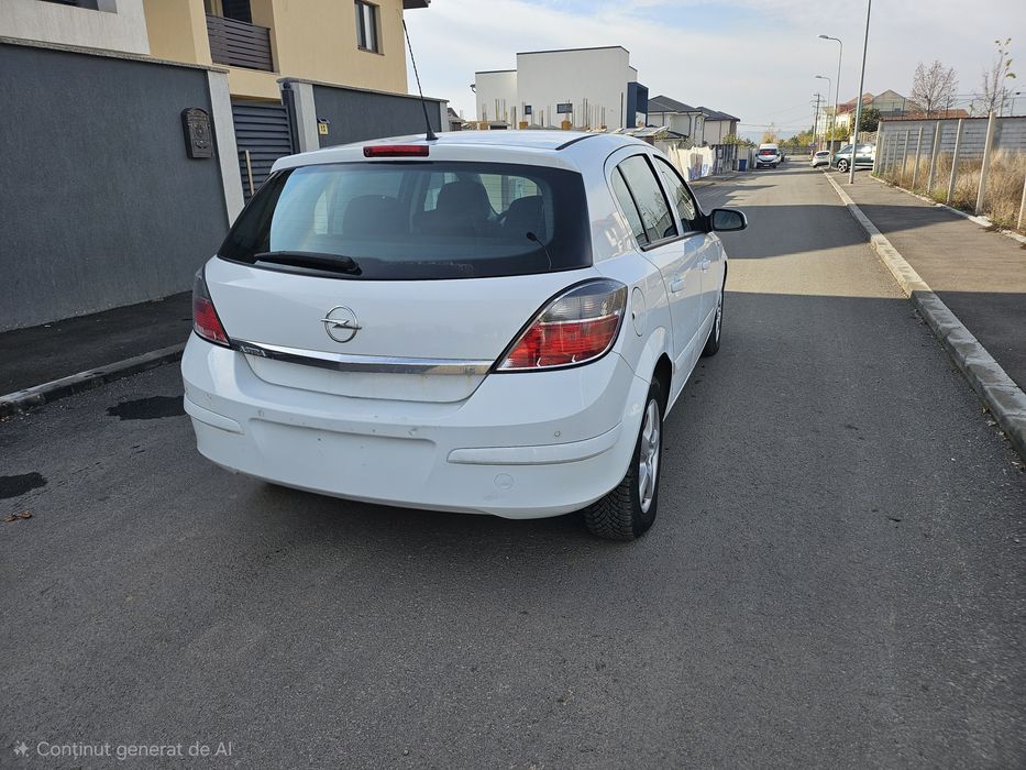 Opel astra benzină