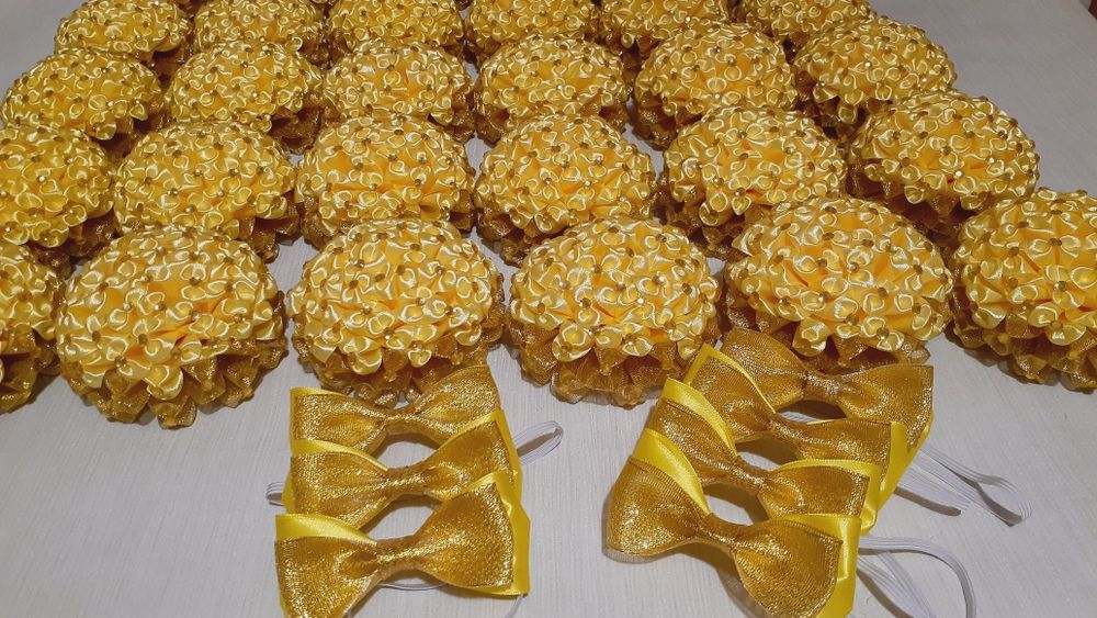 Пышные школьные бантики ручной работы .