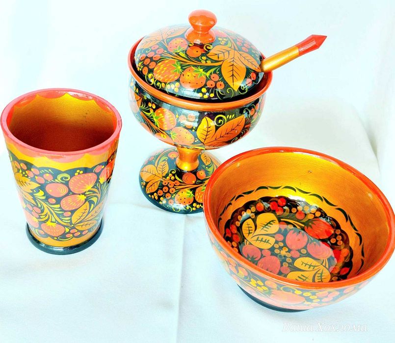 Изделия от дърво, ръчна изработка, стил Хохлома.