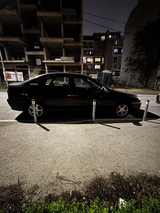 Renault Laguna 1.8 бензин 1994г.