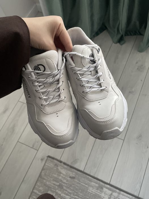 Кроссовки Discovery оригинал, 40размер