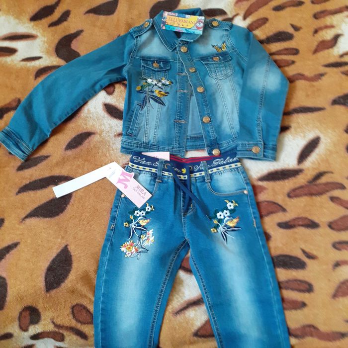 новая одежда для девочки на 3-7 лет