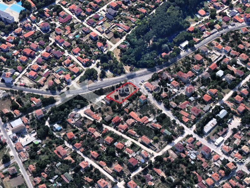 Продава атрактивен парцел /УПИ/ в село Тополи - Варна