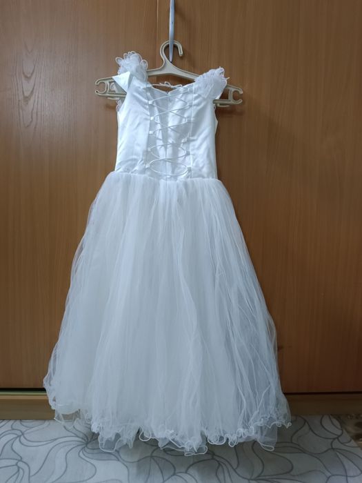 Платья для девочек на праздник