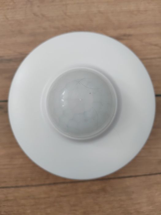 Senzor prezență 360° Züblin / Niko – NOU, 16 m, tavan – 7 bucăți