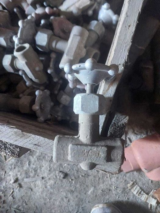 Продам запорную арматуру