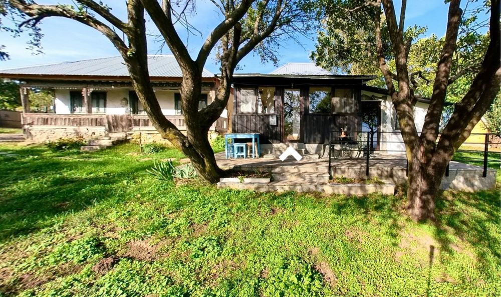 Casa de vanzare - Com.Jugureni,  sat.Marginea Pădurii. Prahova