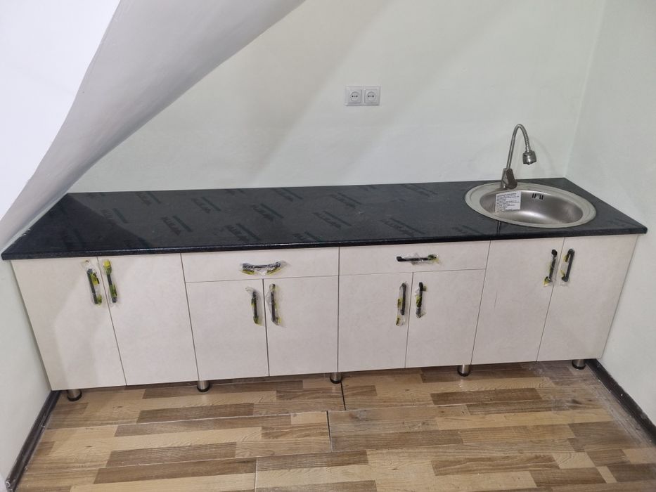 Кухонная мебель.  Кухонная гарнитур.  Кухонная мойка