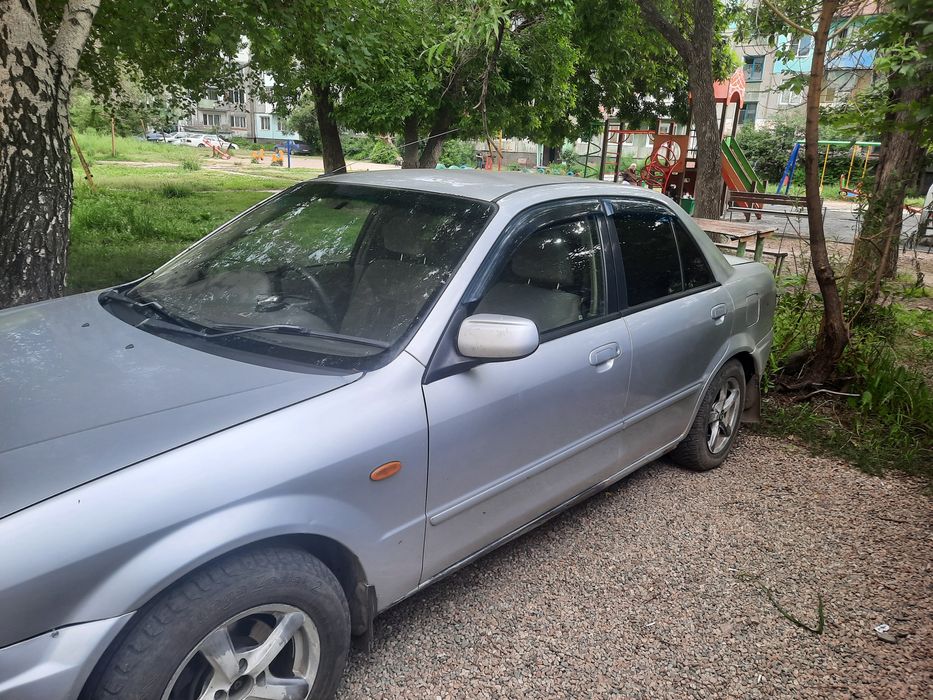 Машина мазда фамилия