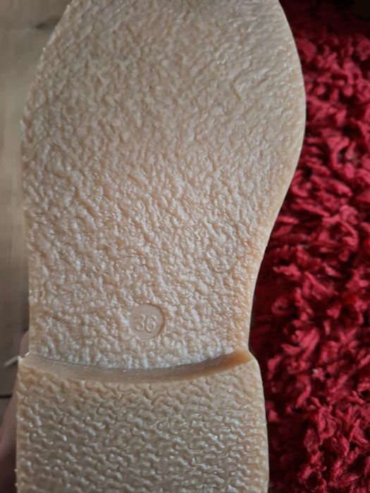 Ghete universale mărime 36-produs nou