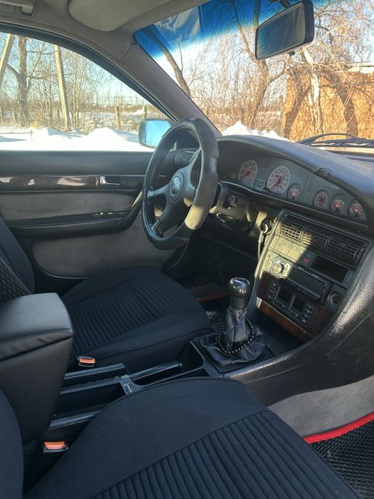 Продам Audi 100 c4