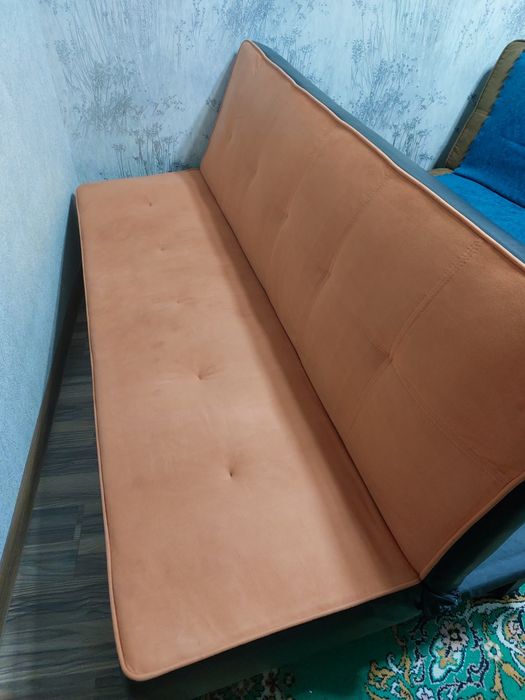 Продам два складных дивана