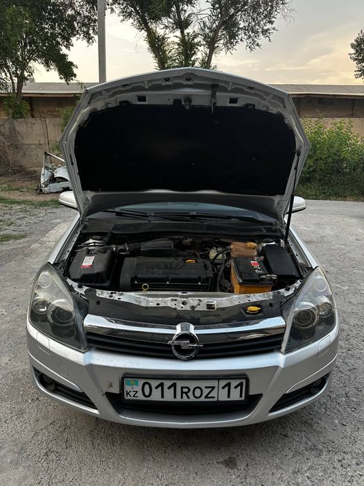 Opel Astra H 2006 год
