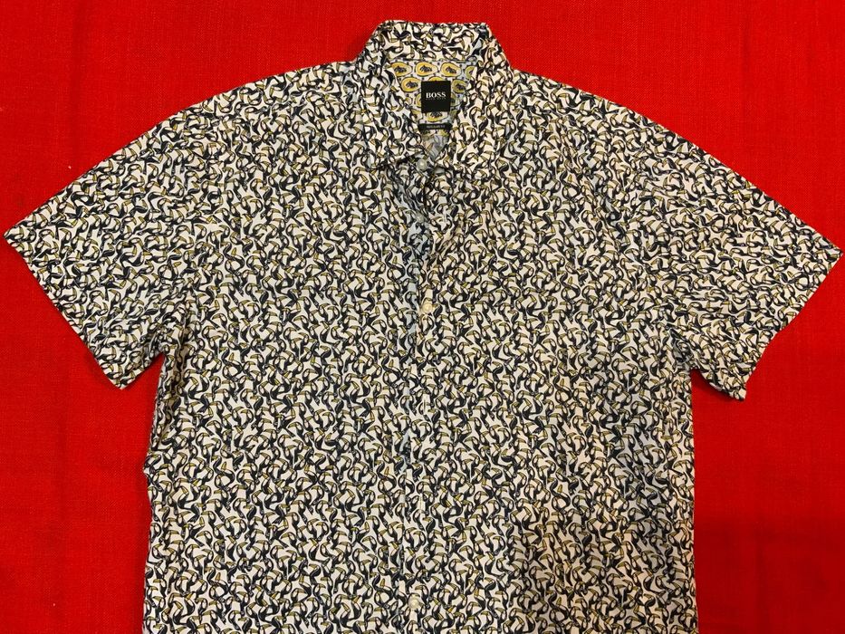 Hugo Boss-оригинална риза 48м-50л
