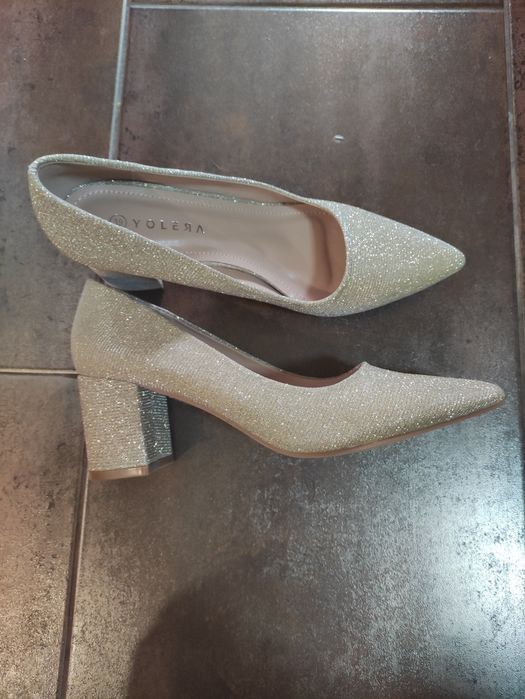 Официални обувки