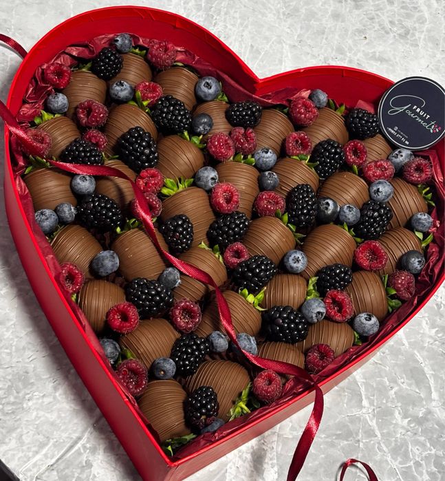 Клубника в шоколаде qulupnay shokolad Подарки для женщин