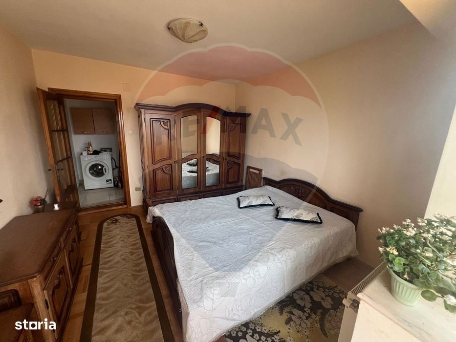 Apartament 4 camere b dul Garii