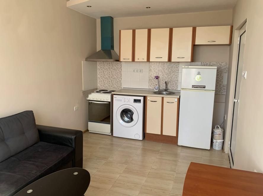 Продава се Двустаен апартамент в София, Дружба 1 - 42 кв.м за 2784 €/кв.м - Снимка #1