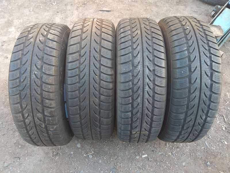 Шины 195/65 R15, зимние.
