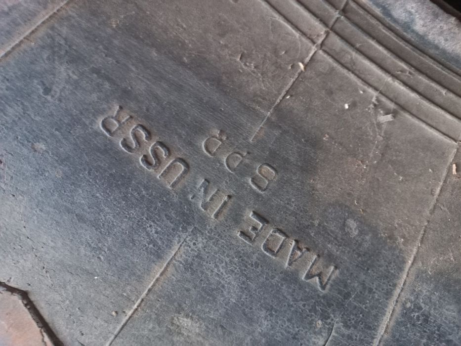 Трактор балондары бар 2 штук