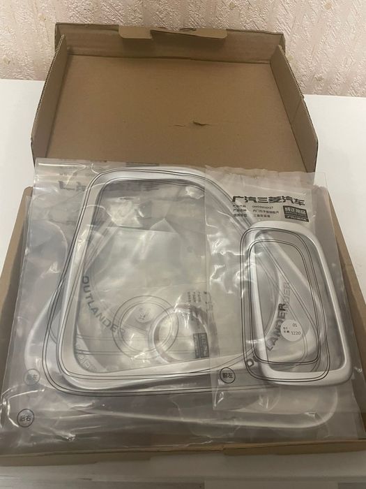 Накладки в салон Оутландер