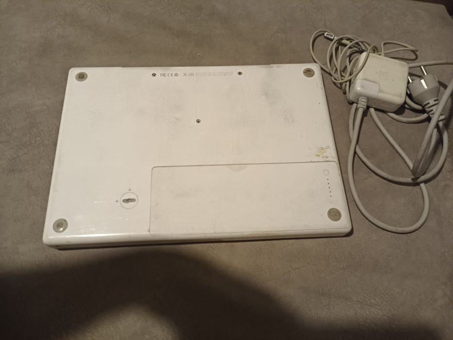 Makbook - A1181   in  California