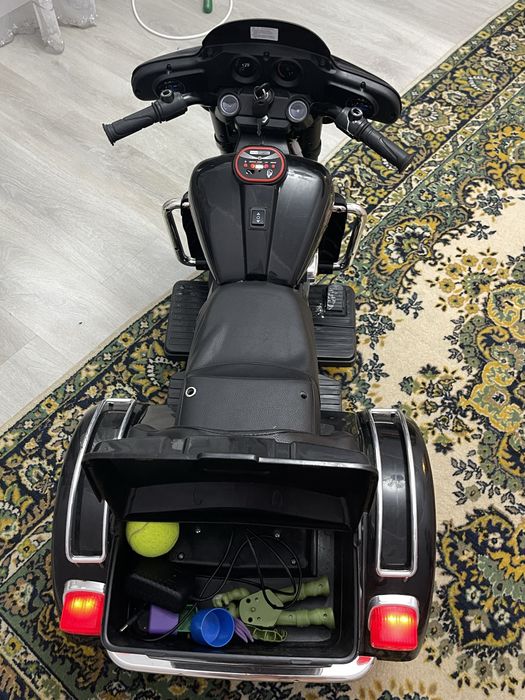 Детская машинка