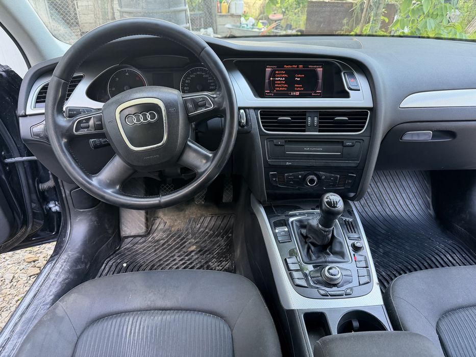 Vand Audi a4 b8 2.0 143 cp Full Led