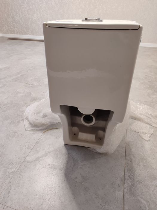 Продам новый унитаз