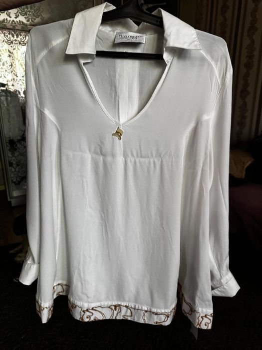 Блузка женская белого цвета
